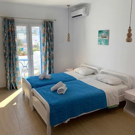 アパートホテル Anemos & 4*