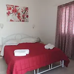 Anemos & Lägenhetshotell 4*
