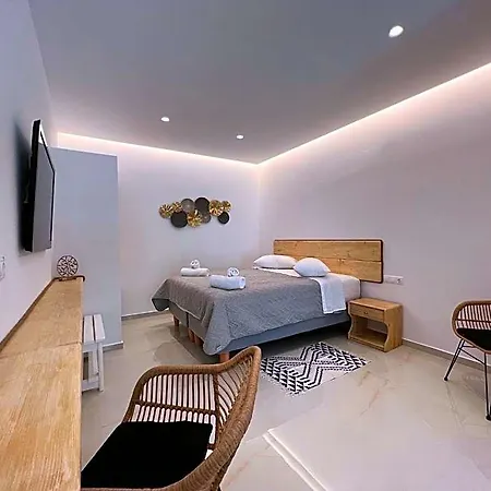 Anemos & Lejlighedshotel