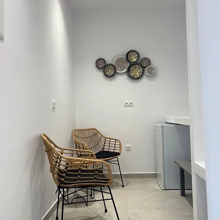 Aparthotel Anemos