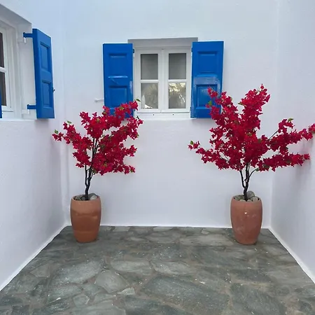 Anemos Aparthotel 3*