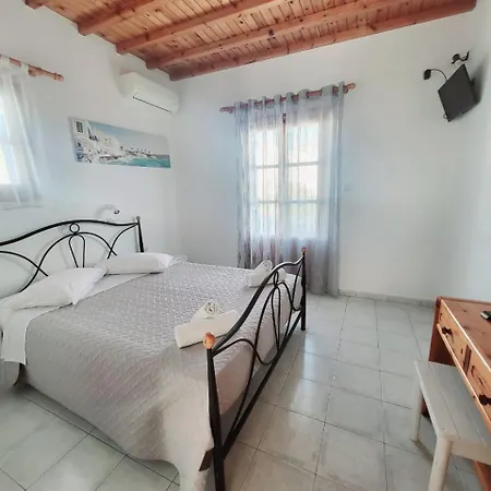 Aparthotel Anemos 3*