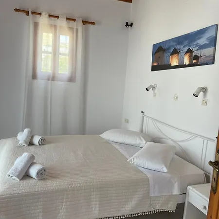 Aparthotel Anemos 3*